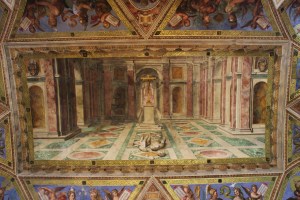 Detail of the ceiling.